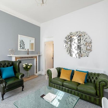 Super City Centre Apartment - Two Bedrooms, Perfect Location Bath Bagian luar foto