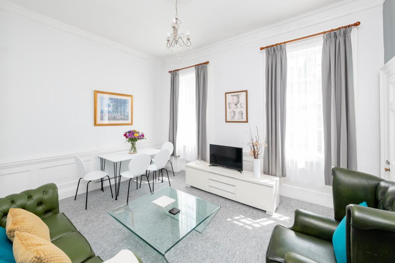 Super City Centre Apartment - Two Bedrooms, Perfect Location Bath Bagian luar foto