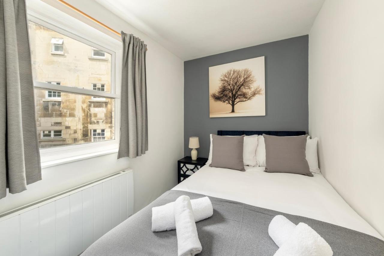 Super City Centre Apartment - Two Bedrooms, Perfect Location Bath Bagian luar foto