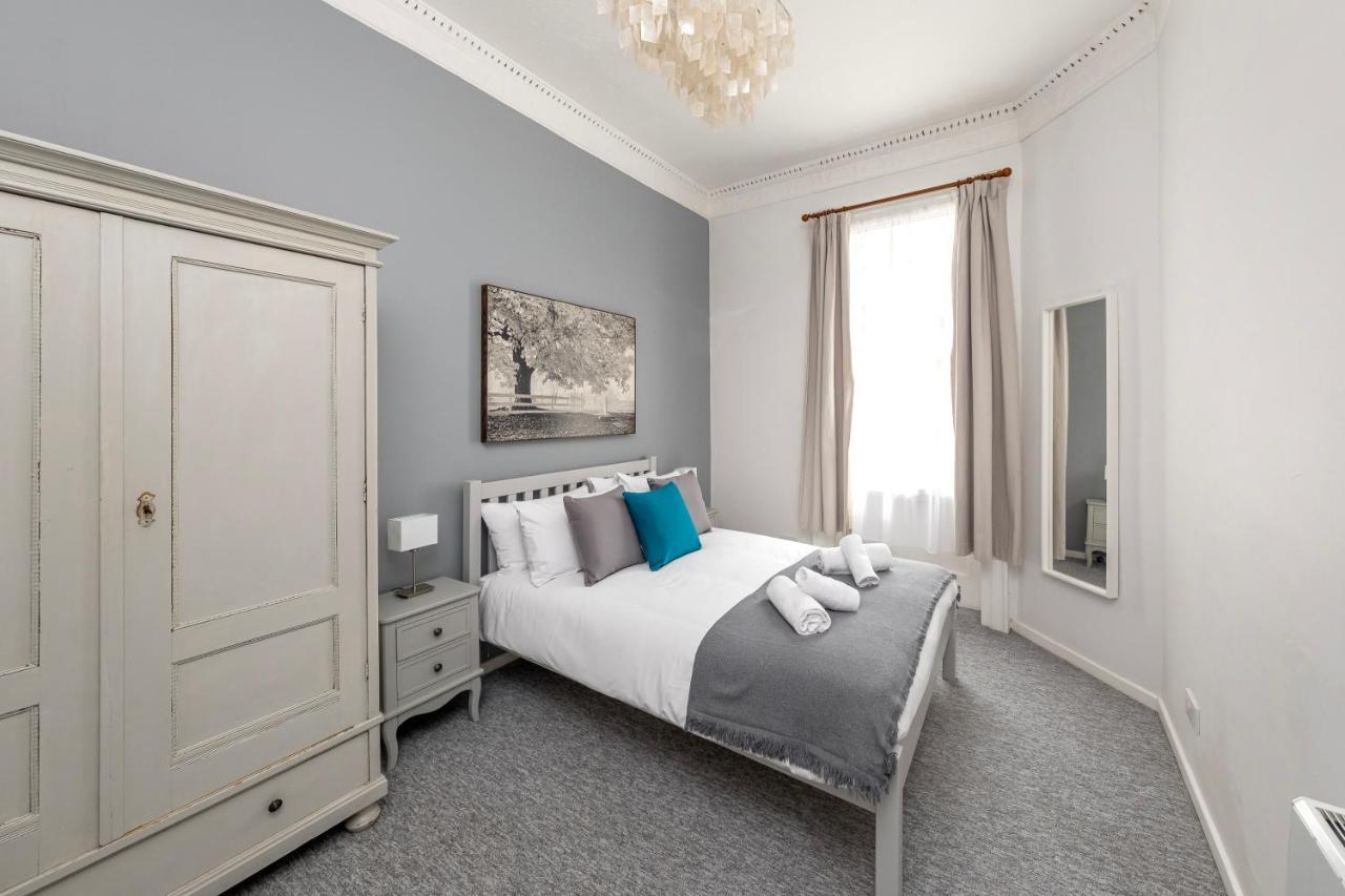 Super City Centre Apartment - Two Bedrooms, Perfect Location Bath Bagian luar foto