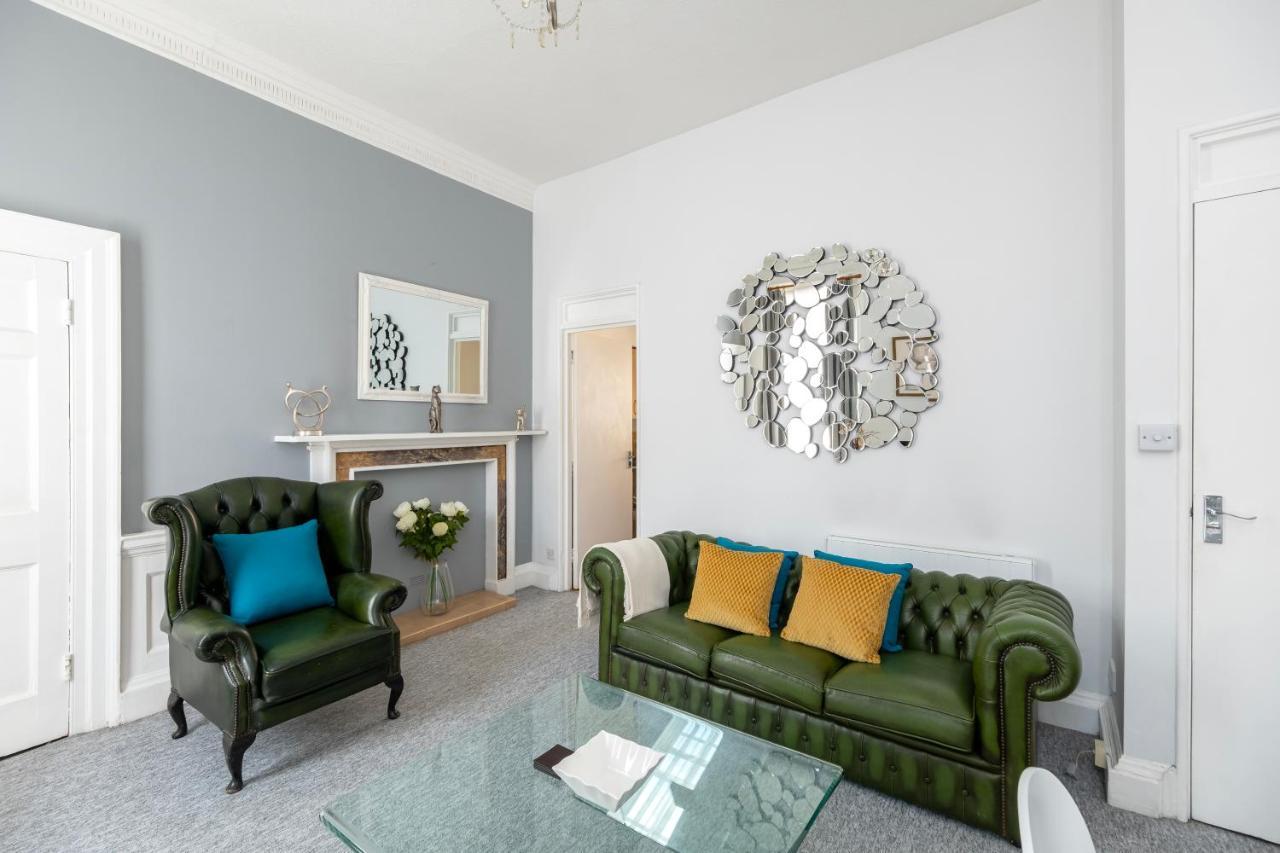 Super City Centre Apartment - Two Bedrooms, Perfect Location Bath Bagian luar foto